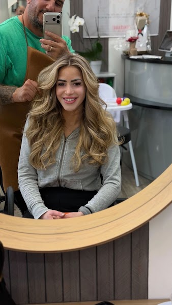 Blonde Wellen – Zafer Hairlounge